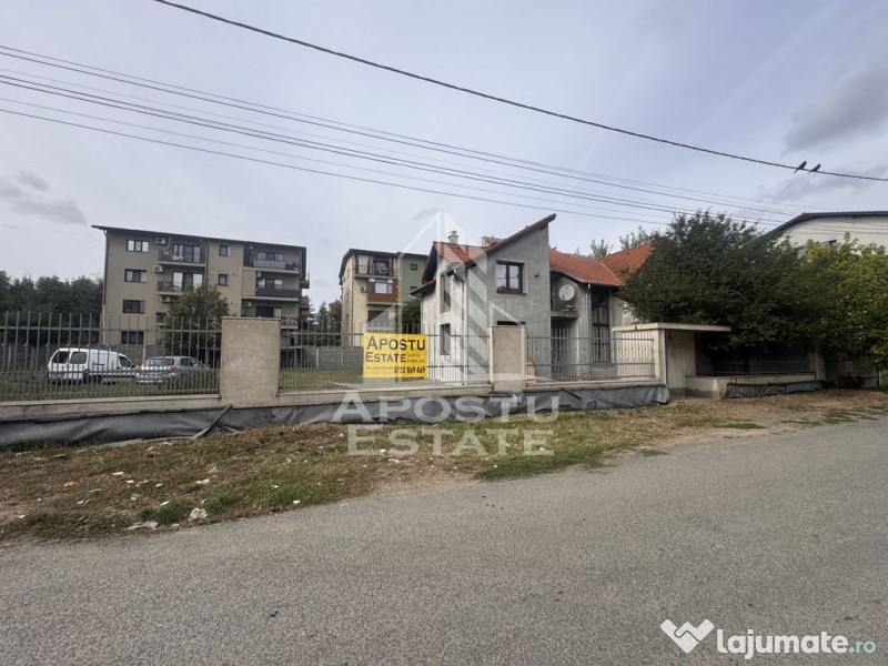 Casa la gri cu potential multiplu: birouri, cabinete, ser... 