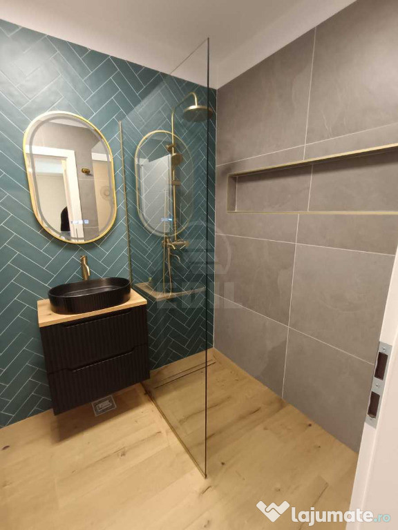 Apartament 3 camere zona Centrala 