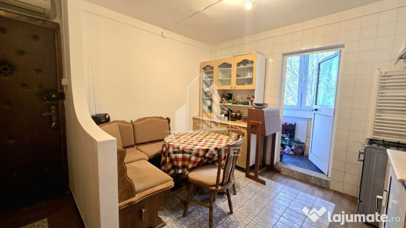 Apartament cu 2 camere, decomandat, centrala proprie, zon... 