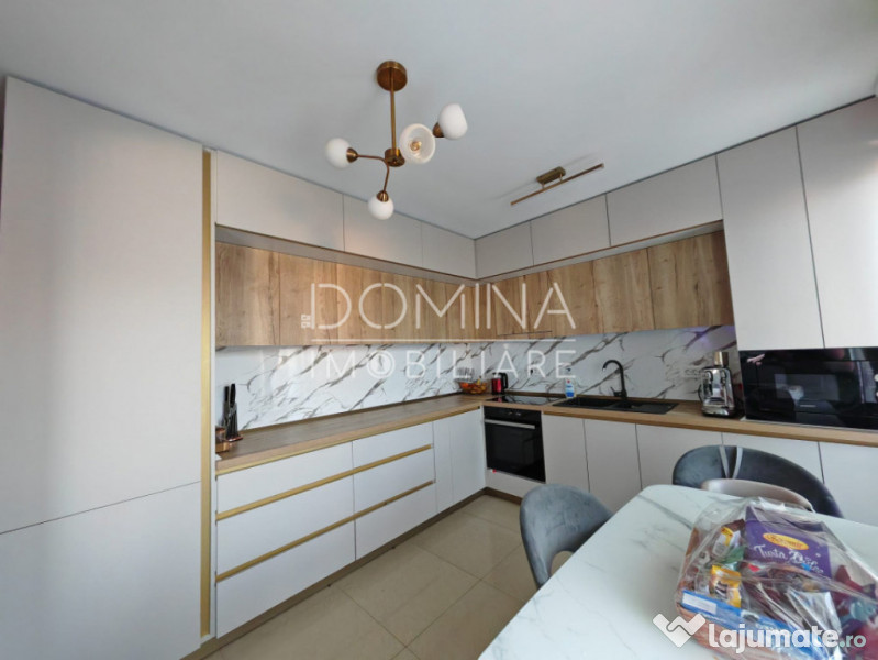 Apartament 3 camere *penthouse* - zona Coloana Infinitului 
