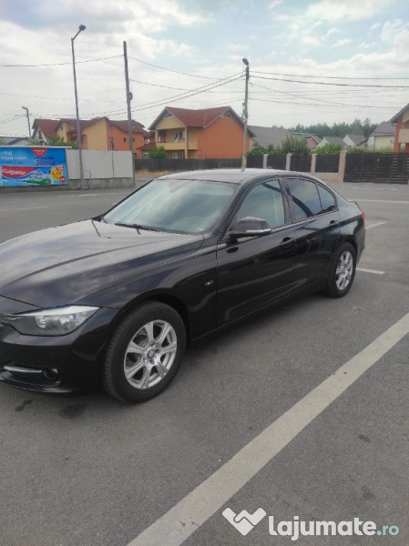 BMW Seria 3 F30 Sport Line 320d Xdrive 4x4 184 CP Automat