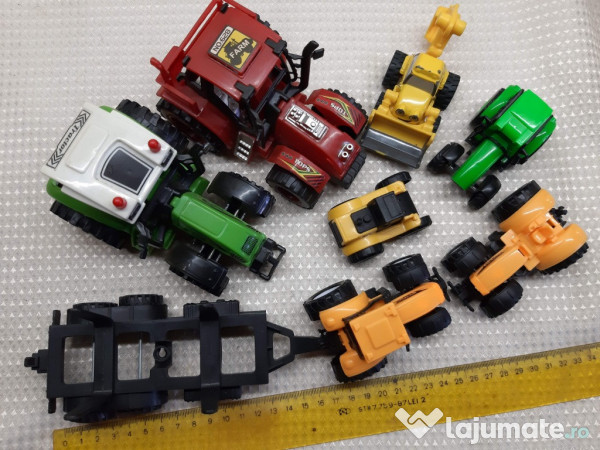 LOT Tractorase pentru diorame 