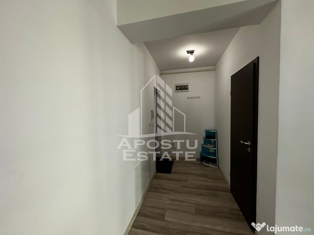 Apartament 2 camere, centrala proprie, loc de parcare, Giroc