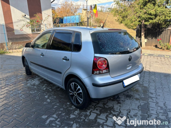 Vw polo 1.4i an 2010 impecabil garantie 