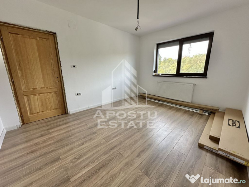 Duplex cu 4 camere, 2 bai si dressing in Giroc la asfalt. 