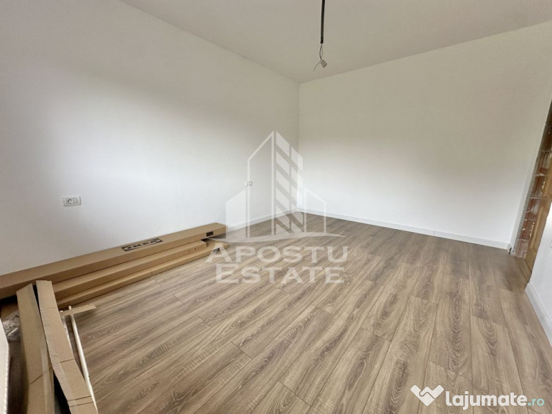 Duplex cu 4 camere, 2 bai si dressing in Giroc la asfalt. 