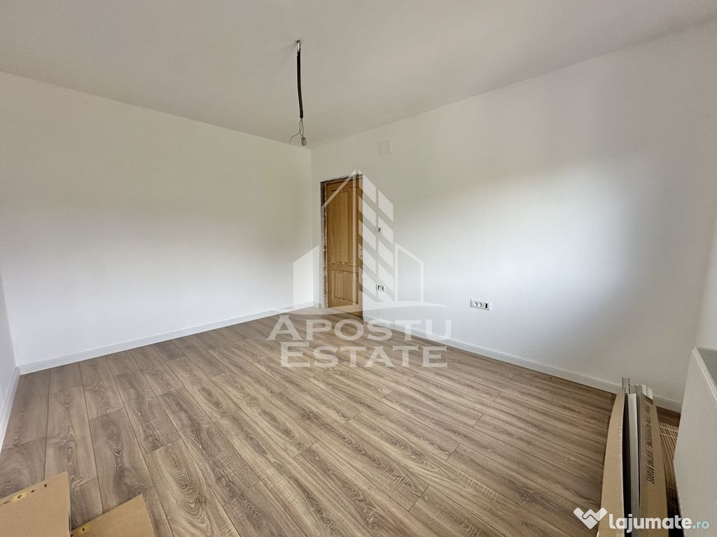 Duplex cu 4 camere, 2 bai si dressing in Giroc la asfalt. 