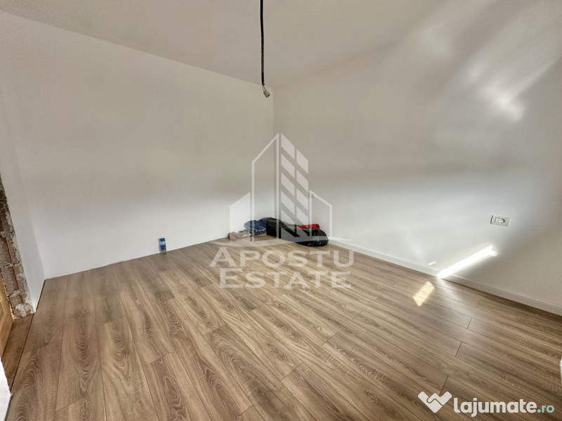 Duplex cu 4 camere, 2 bai si dressing in Giroc la asfalt. 