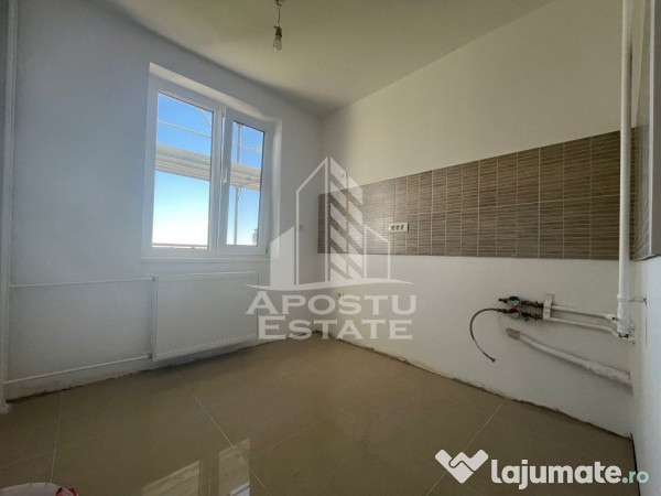 Apartament cu 2 camere, decomandat, renovat, zona Dambovita 