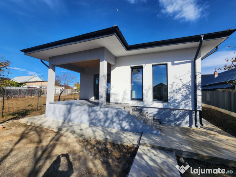 CASA INDIVIDUALA, 3 CAMERE, 550 MP TEREN, CIURBESTI 