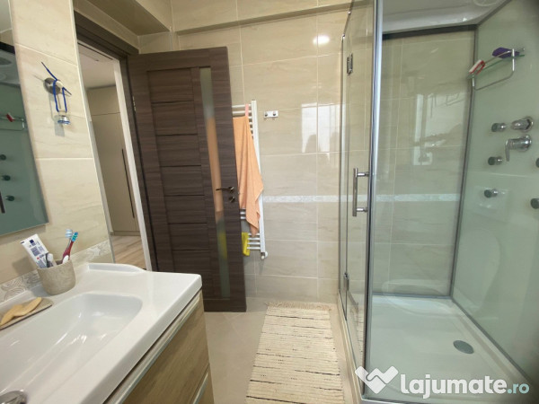 Apartament 2 camere decomandat, et. 2, parcare, boxa,mobilat si utilat