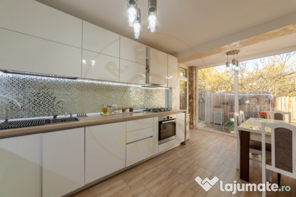 Casa cu priveliste - Stefanesti!