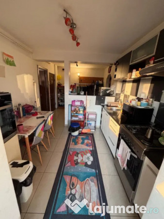 Apartament cu 3 camere de vanzare Nicolina 