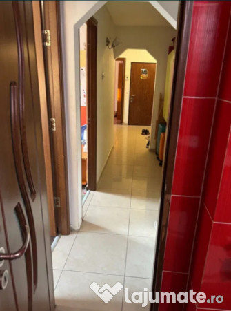 Apartament cu 3 camere de vanzare Nicolina 