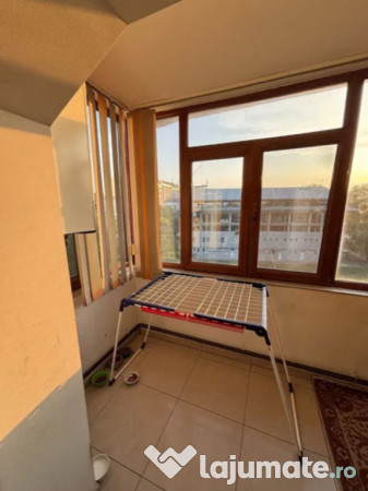 Apartament cu 3 camere de vanzare Nicolina 