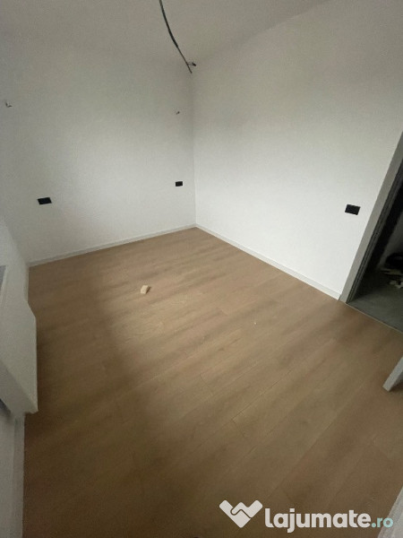 2 camere 47 mp, loc parcare cadastrat, zona Diamantului-Safirului