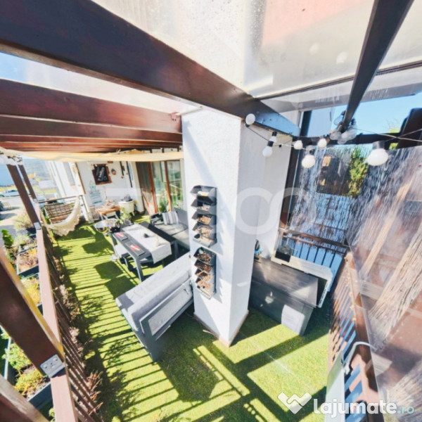 De vanzare apartament 3 camere si terasa in vila cartierul E