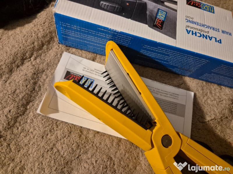 Placa de indreptat parul Eurostil profesional, noua, Spania 