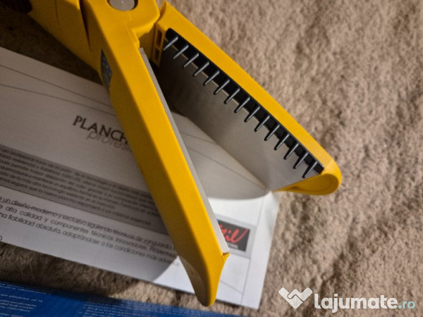 Placa de indreptat parul Eurostil profesional, noua, Spania 