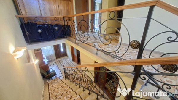 Casa Centrala de vanzare - Strada Rahovei Pitesti 