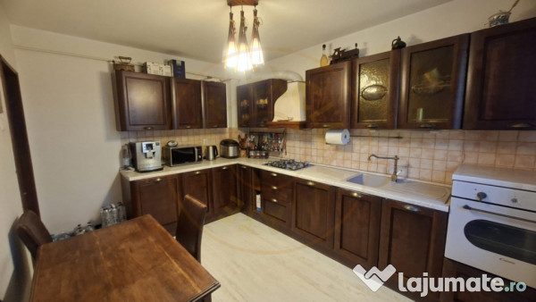 Casa Centrala de vanzare - Strada Rahovei Pitesti 