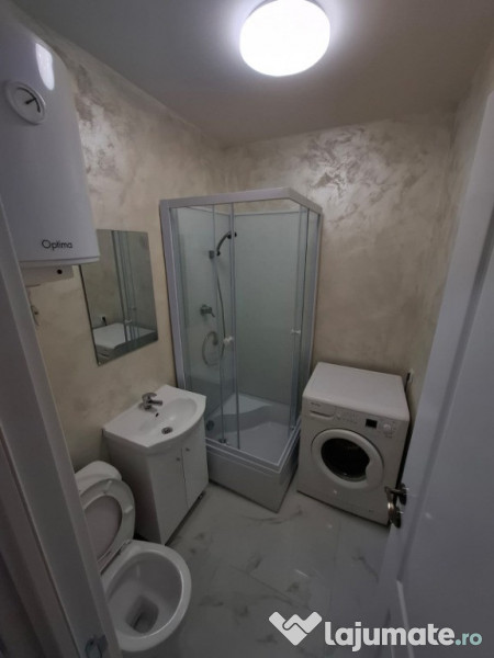 Cameră de cămin cu baie proprie,zona Bularga,cu chirias(250euro)