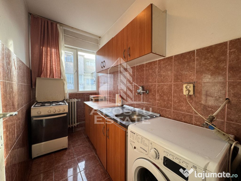 Apartament 2 camere , semidecomandat, 37mp utili, et.4/4,...