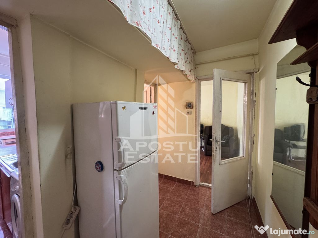 Apartament 2 camere , semidecomandat, 37mp utili, et.4/4,...