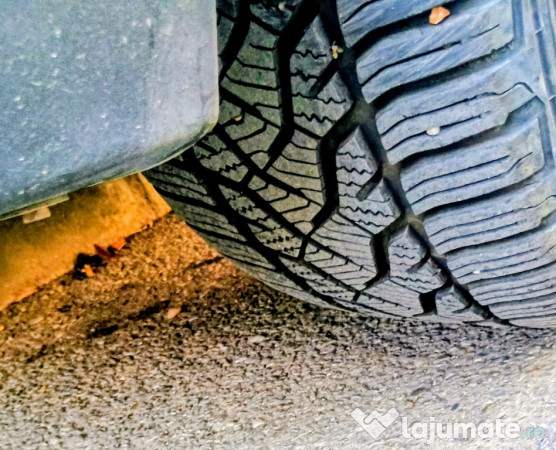 BMW X1 Xdrive masina 