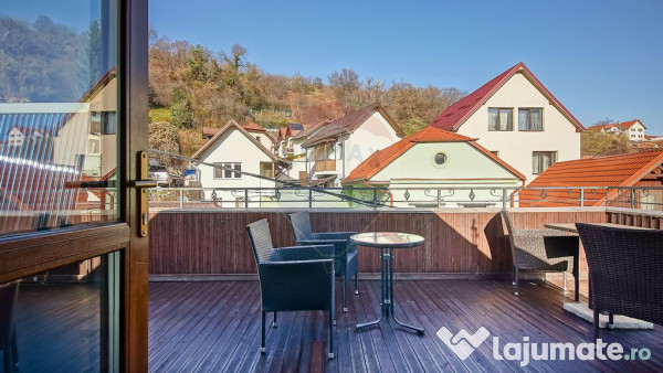 Casa cu 5 studiouri independente, terasa rooftop, vedere ...