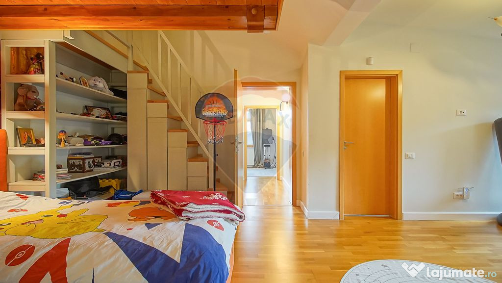 Vila moderna cu vedere spre padure Poiana Angelescu 