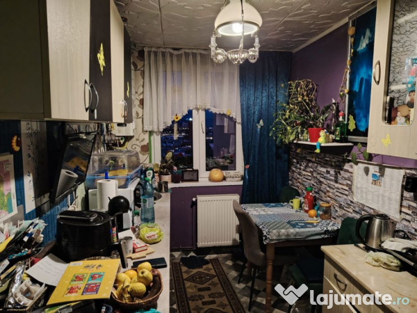 Apartament 2 camere zona Tractoru 