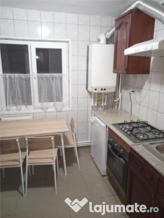 De inchiriat apartament decomandat zona Canta 