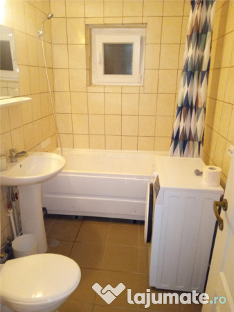 De inchiriat apartament decomandat zona Canta 