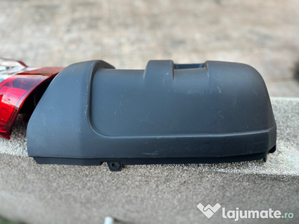 Colț bară spate și stop 