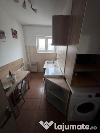 Apartament 2 camere de vanzare, in zona City Park Mall, Cons 