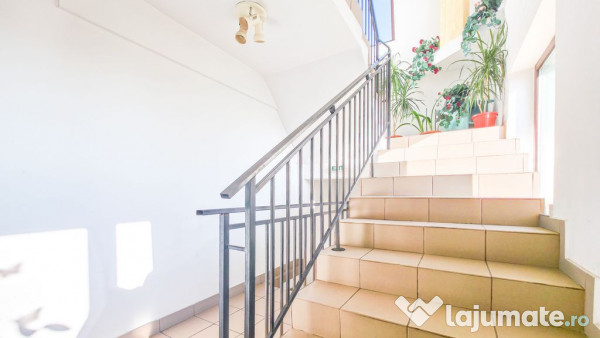 De vânzare – Proprietate comercială tip Restaurant & ... 