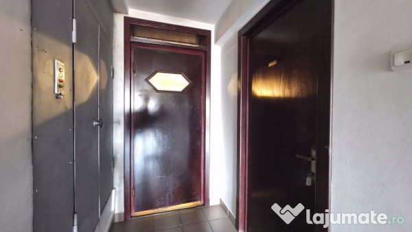 De vânzare – Proprietate comercială tip Restaurant & ... 