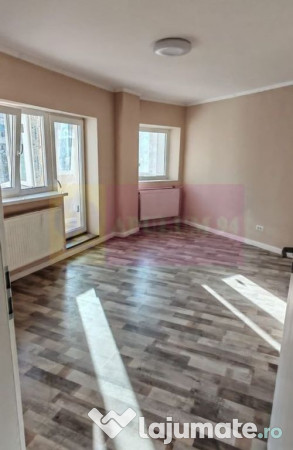 Apartament 3 camere 74mp Metrou Aparatorii Patriei 