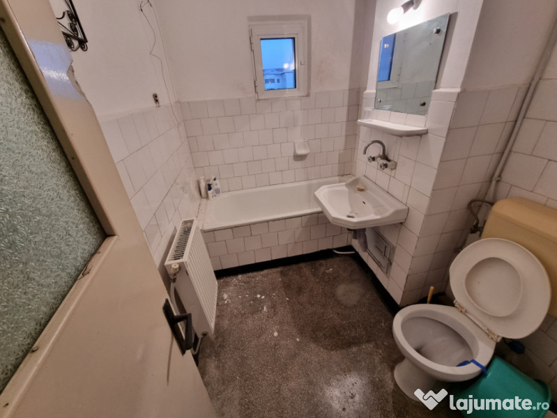 BISTRIȚA LAC- Apartament 3 camere decomandate/două băi/do 