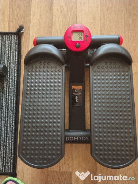 Stepper Domyos MS100 cu display multifunctional 