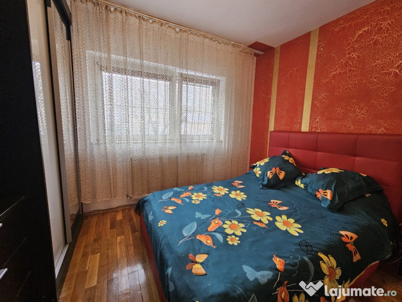 Apartament 3 camere,parter – Zona Piața Centrala 