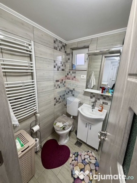 Casă / Vilă cu 4 camere de vânzare în zona Central