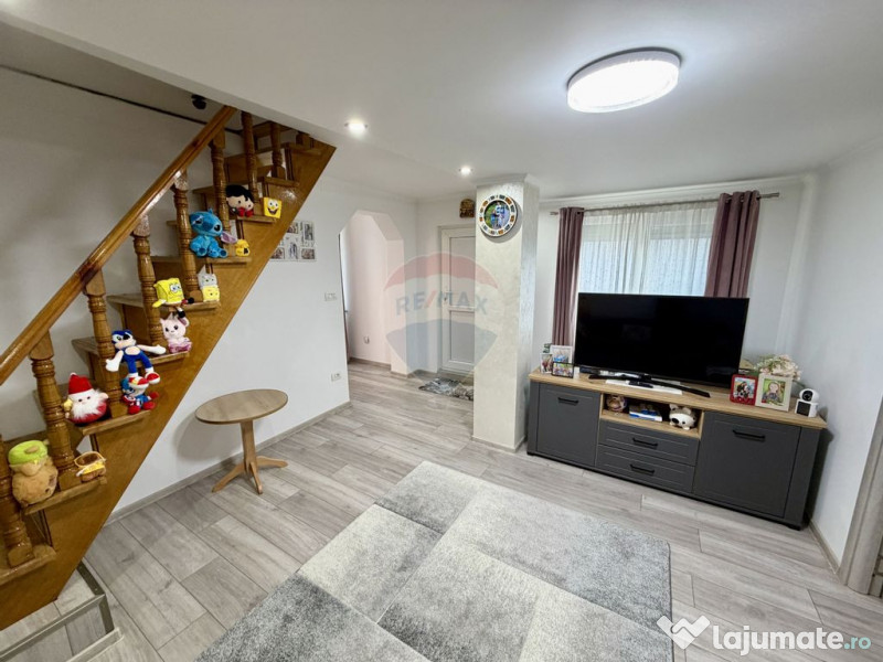 Casă / Vilă cu 4 camere de vânzare în zona Central