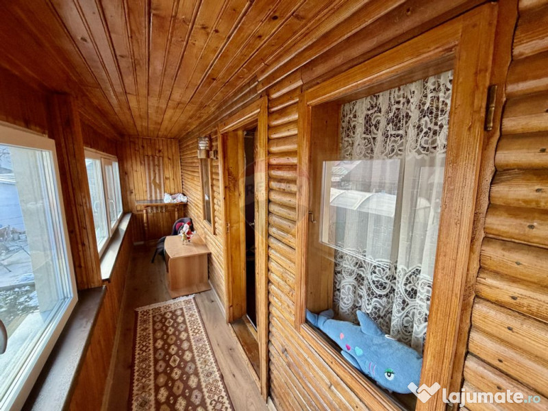 Casă / Vilă cu 4 camere de vânzare în zona Central