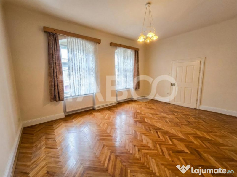 Apartament 3 camere 80 mpu etaj 1 zona Centru Istoric