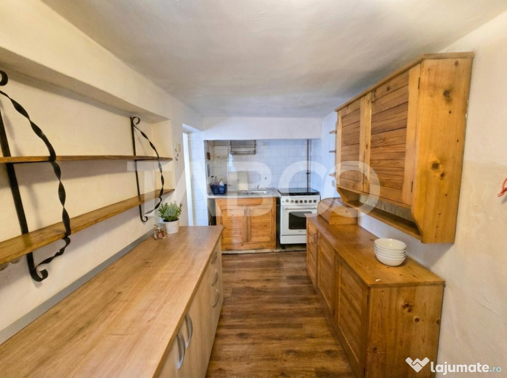 Apartament 3 camere 80 mpu etaj 1 zona Centru Istoric