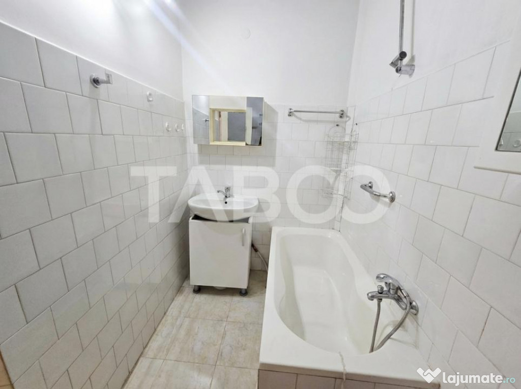 Apartament 3 camere 80 mpu etaj 1 zona Centru Istoric