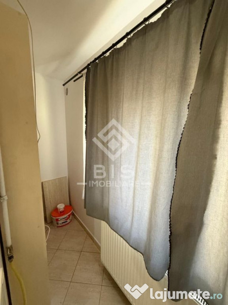 Garosniera de vânzare strada Carpați 