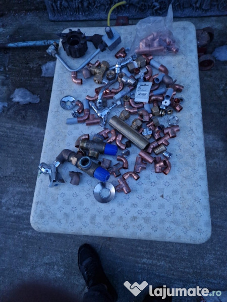 Tot ce vede in poze angro sau separat 